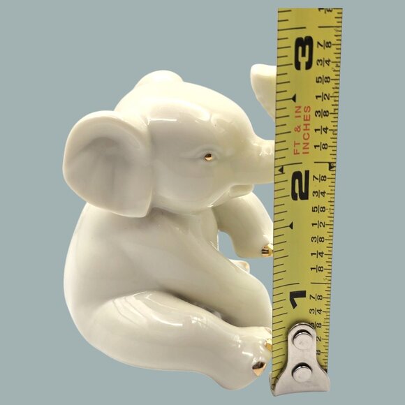 Lenox Porcelain Sitting Baby Elephant Figurine Cream With Gold Accents Trunk Up - Picture 9 of 9